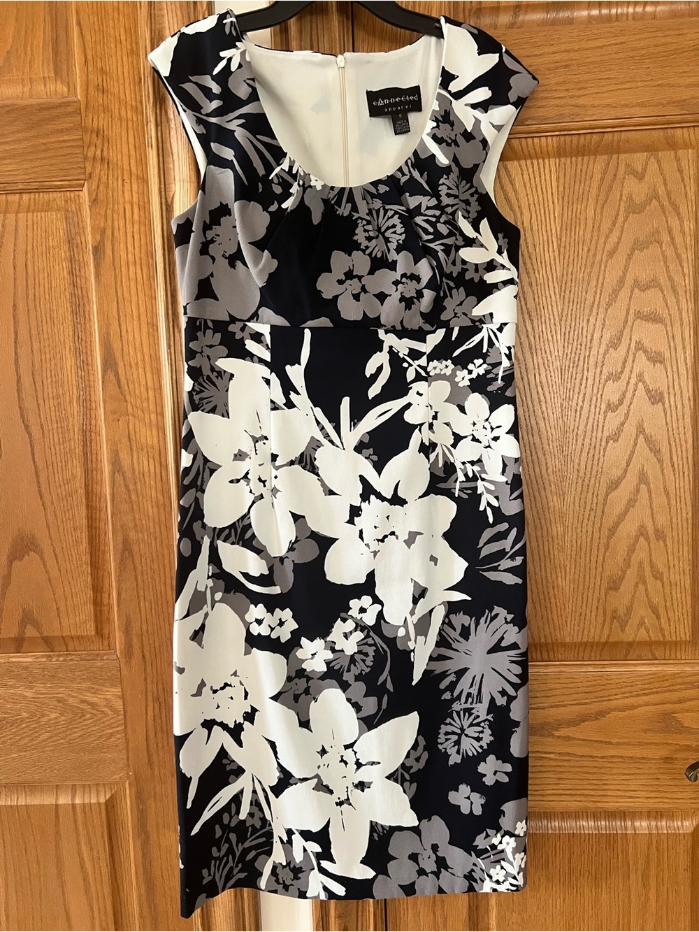 3/ 50$ Connected Apparel Womens’ Work Dresses / Professional - Size 6